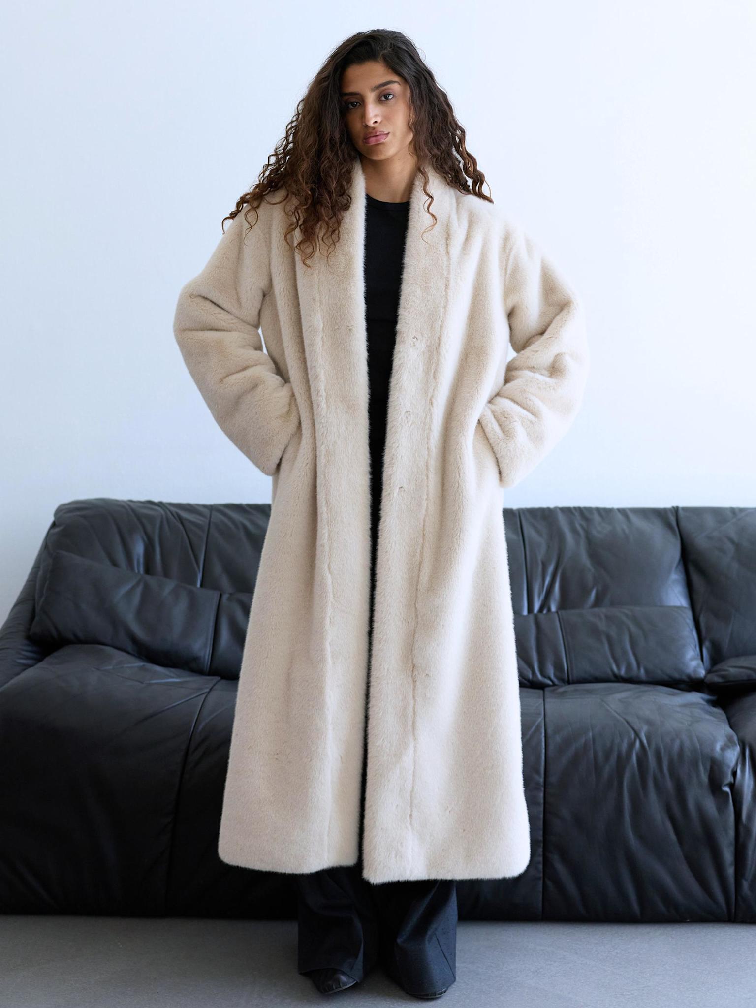 ELLA DOWN JACKET - BEIGE