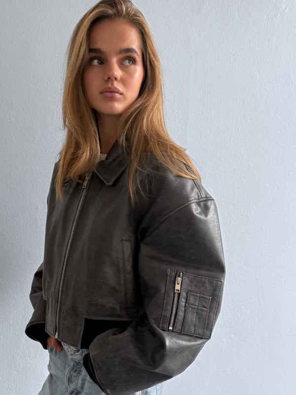 BONNIE CROPPED BOMBER - BLACK