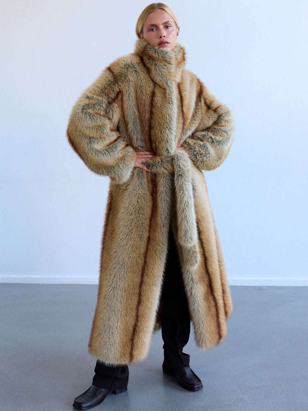 ISOLDE COAT - BEIGE