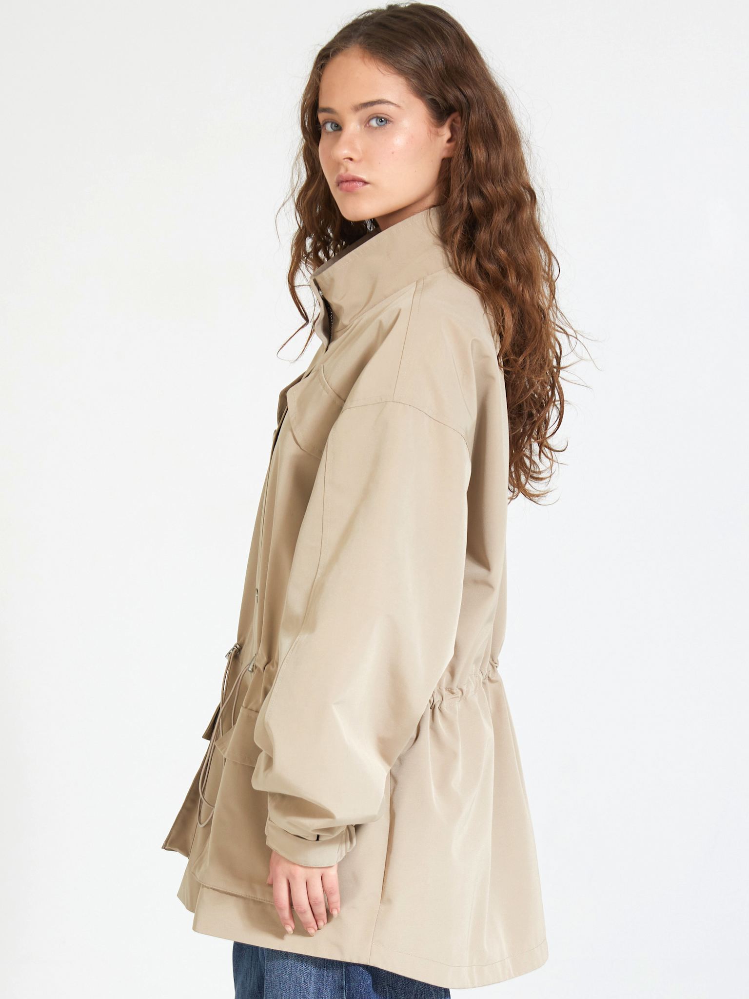 ジャケット・アウター THE BARNNET sami eco-fur jacket - beige THE BARNNET sami eco-fur jacket - beige